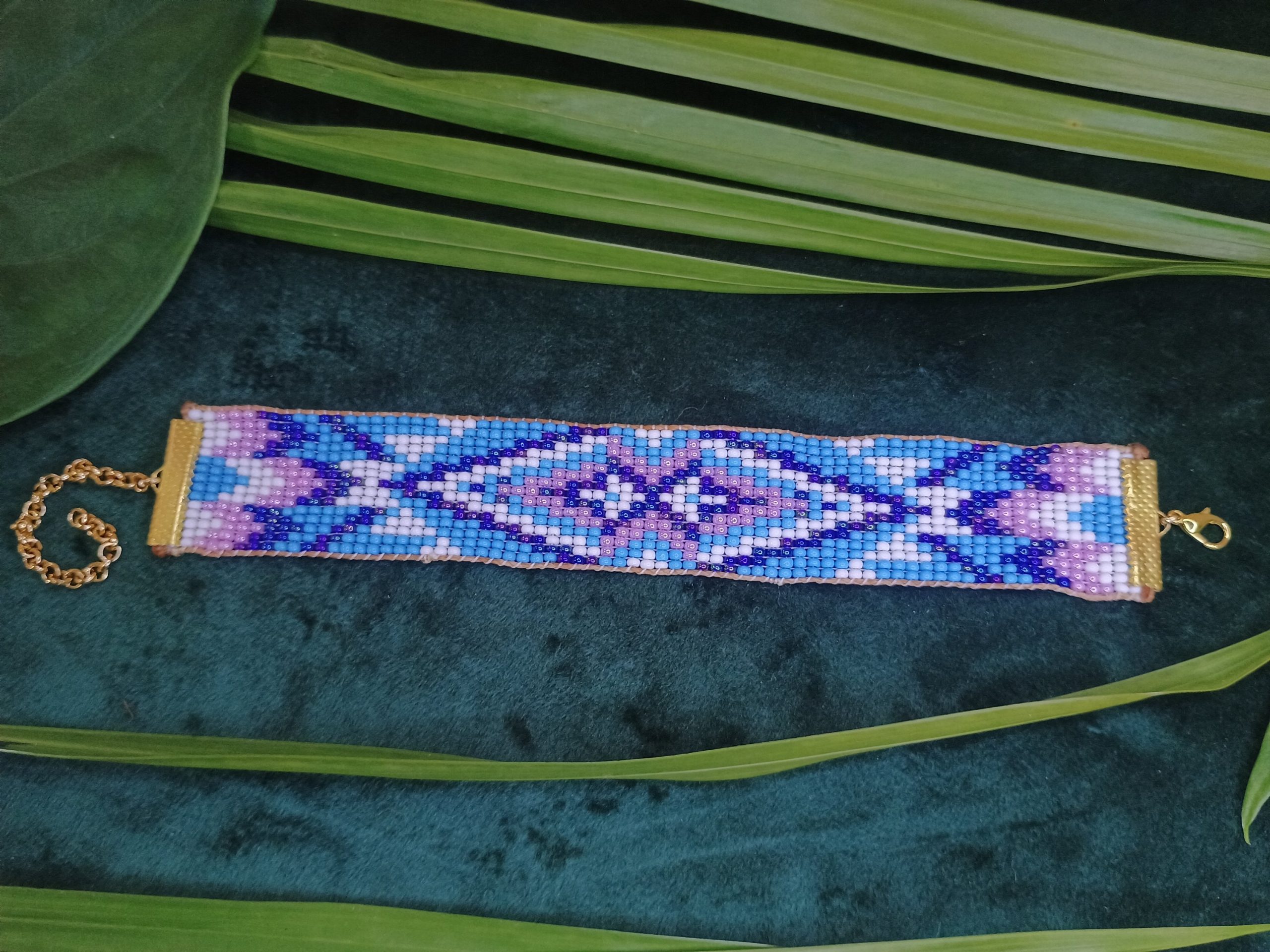 Pulseira de Miçangas de Vidro com Fecho Dourado - Imagem 6