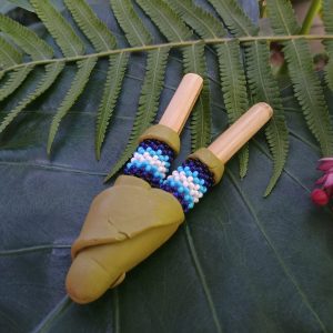 Kuripe de Bambu com Miçangas Encantadas
